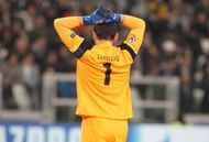 TURIN, ITALY - MARCH 14:  Iker Casillas of FC Porto gestures during the UEFA Champions League Round of 16 second leg match between Juventus and FC Porto at Juventus Stadium on March 14, 2017 in Turin, Italy.  (Photo by Marco Luzzani/Getty Images)